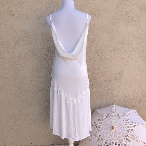 ARTIS VINTAGE DRESS - Picture 1 of 6